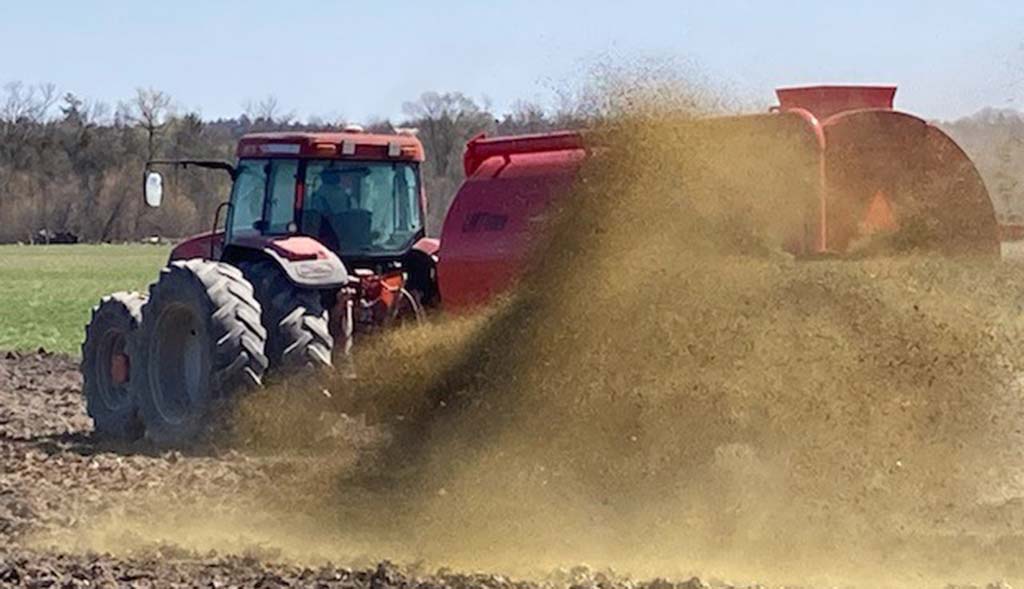 Horstline Manure Tank Trailer Spreading